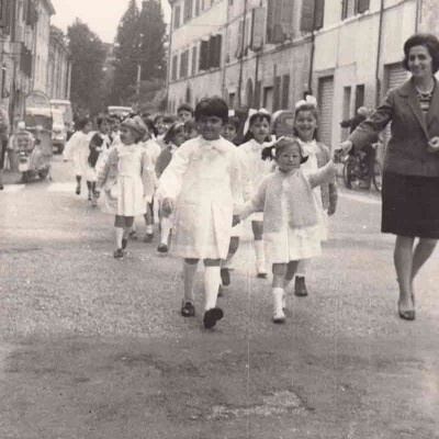 1968 Scuole elementari Primo giorno di scuola gent.conc. AnnamariaCosta-