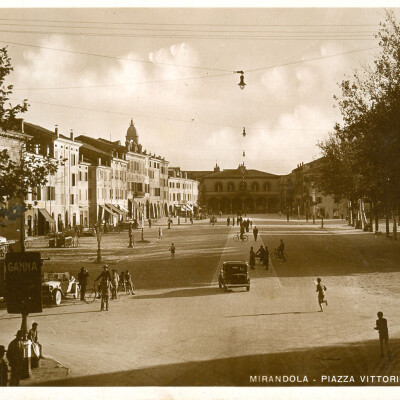 Piazza Costituente 0090