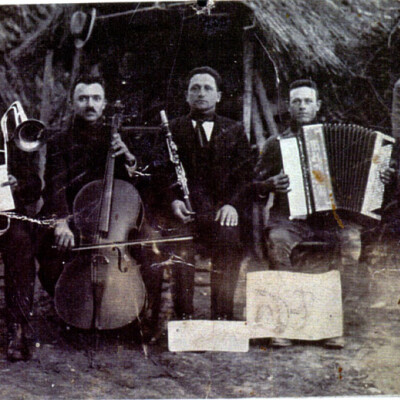 1928 l'orchestra di Remo Soriani tratta dal libro- San Martino Spino Album di Famiglia