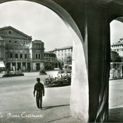 Piazza Costituente 0002