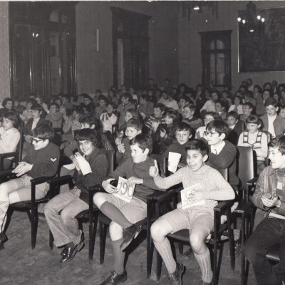 1972 - Sgambada - Premiazione dei bambini in Municipio