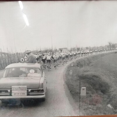 1962 Gara ciclistica.Direttore di gara Primo Calanca Sponsor Tricotex macchine per maglieria.Gent.conc. Fabrizio Gandolfi