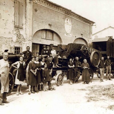 Macchina da trebbia casa Berni gent.conc. Proselpino Caleffi