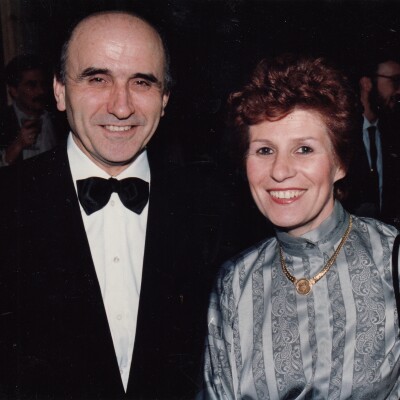 1985 il maestro Luigi Girati con moglie Marisa Gavioli Gent.conc. Luigi Girati