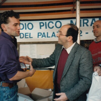 1988 Maratona - Neri premia Castagna a dx Roberto Neri