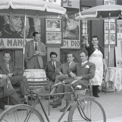 1956 Clienti Bar Teatro Nuovo - Gent.conc Paolo Mattioli