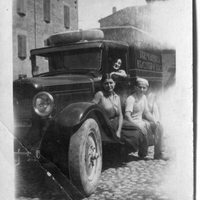 1930 Oreste Goldoni pasticcere premiata fabbrica biscotti e dolci-gent.conc.Maurizio Goldoni