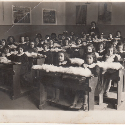 1943 Scuole elementari M.a Comini per gent. conc.di Marta Luppi