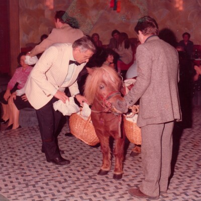 1974 Bussola Club Festa della castagna 2 Costa-Scadinela- con il suo pony gent.conc.Mario Gherardi