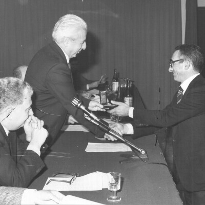 1978 Artemio Franchi pres.FGCI premia Carlo Bonomi-Gent.conc.Alberto Bonomi