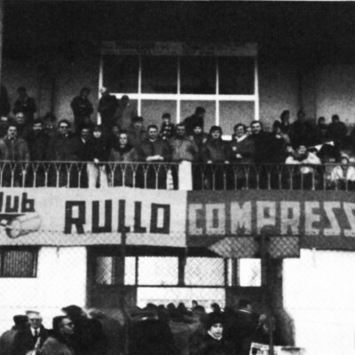 1976-Calcio-Mirandolese-i-fans-del-Rullo-Compressore Gent.conc.Alberto Bombarda