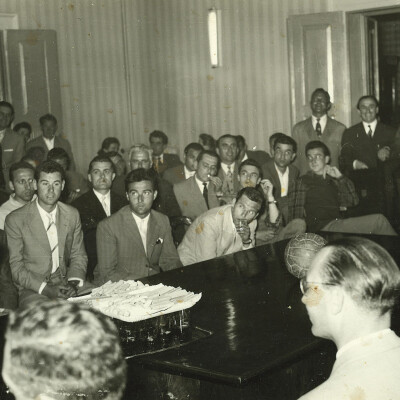 1957-Calcio-i-festeggiamenti-in-Comune-per-la-promozione.in-serie-D-terza Gent.conc.Alberto Bombarda