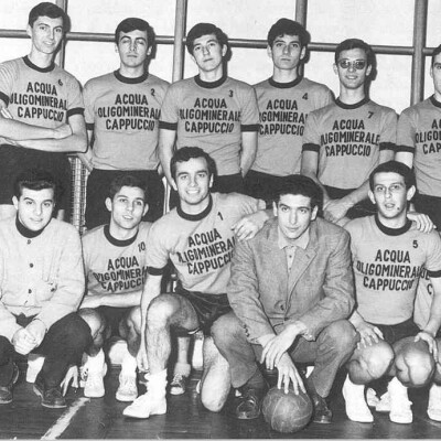 1965 La squadra di pallavolo della Folgore