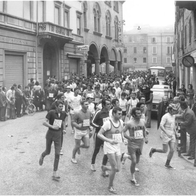 La Sgambada 1972 la partenza degli adulti 1