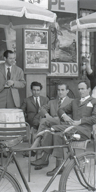 1956 Clienti Bar Teatro Nuovo - Gent.conc Paolo Mattioli