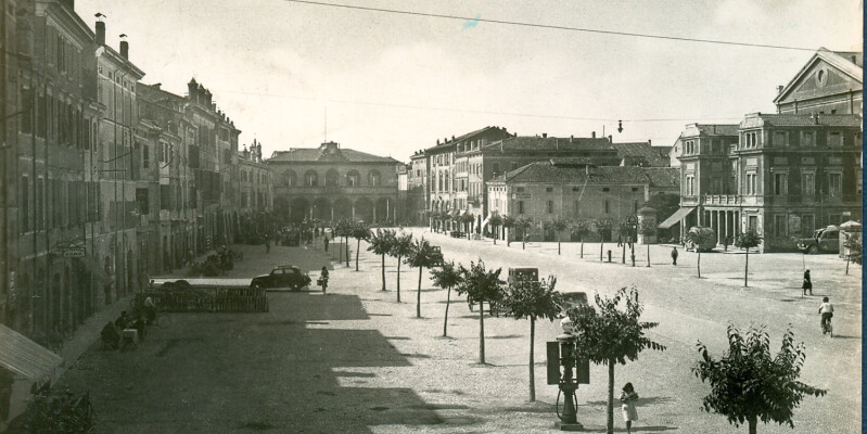 Piazza Costituente 0007