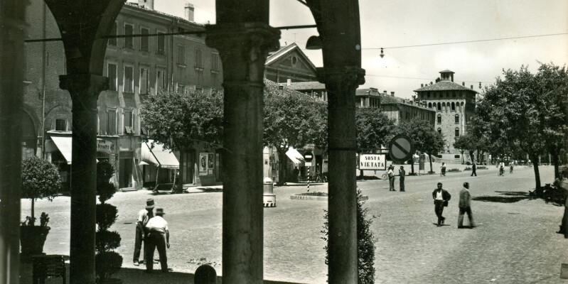 Piazza Costituente 0006