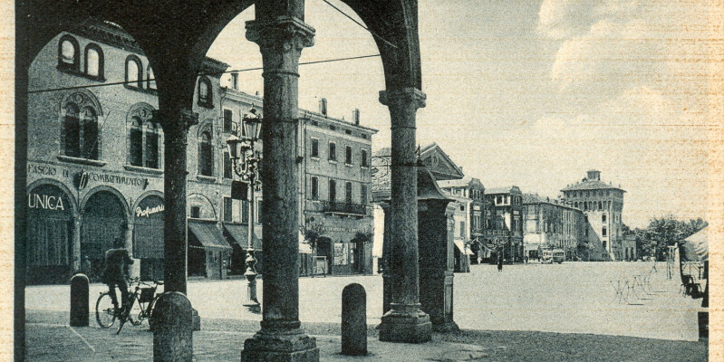 Piazza Costituente 0093