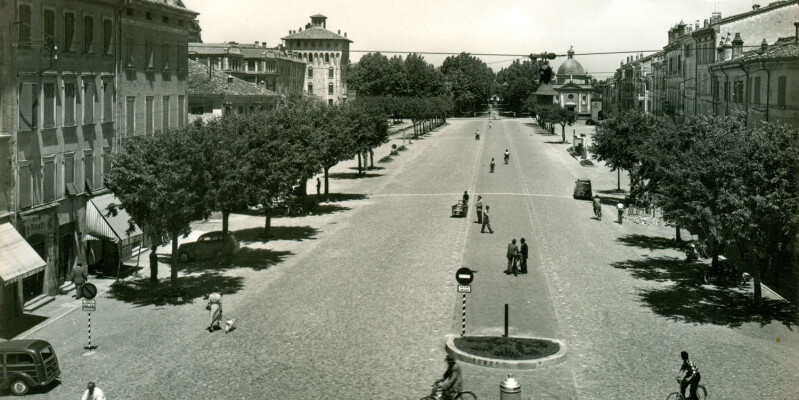 Piazza Costituente 0014