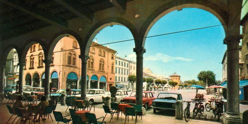 Piazza Costituente 0042