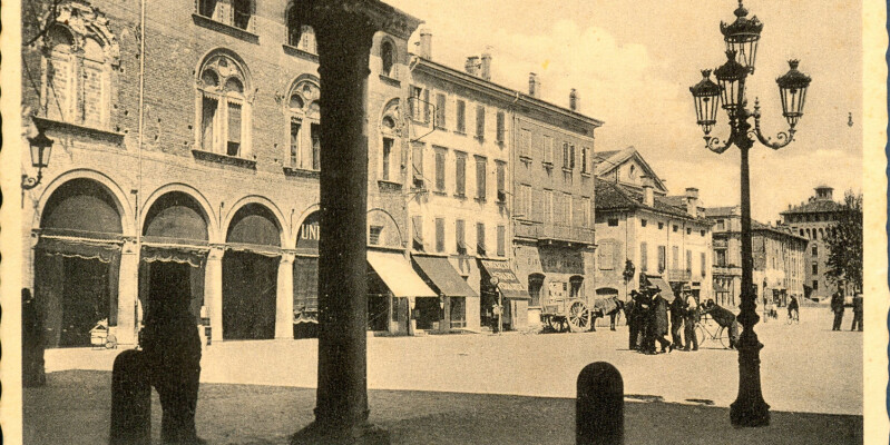 Piazza Costituente 0110