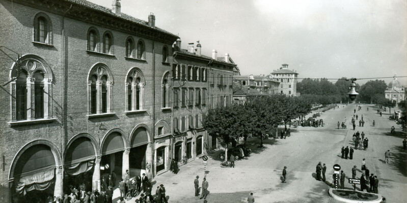 Piazza Costituente 0010