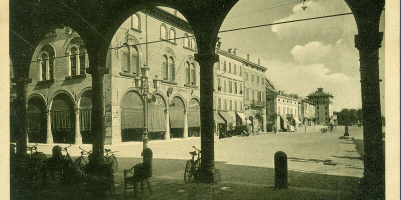 Piazza Costituente 0094