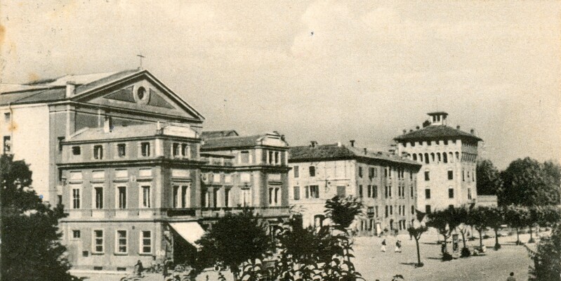 Teatro Nuovo e Castello 14